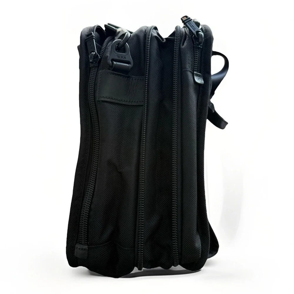 TUMI ALPHA Large Expandable Organizer Computer Brief Business Bag Travel 26160DH